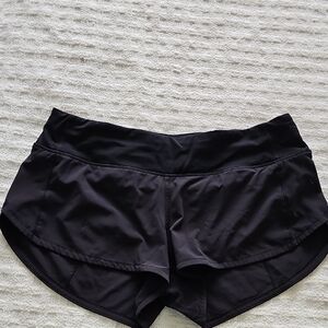 Lululemon Black Women's Athletic Shorts sz 6